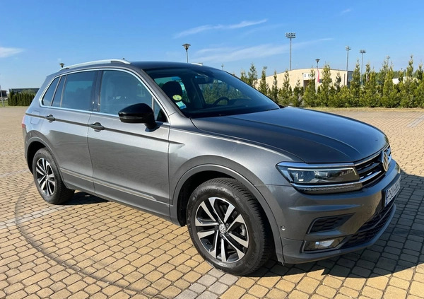 Volkswagen Tiguan cena 94700 przebieg: 102300, rok produkcji 2020 z Uniejów małe 232